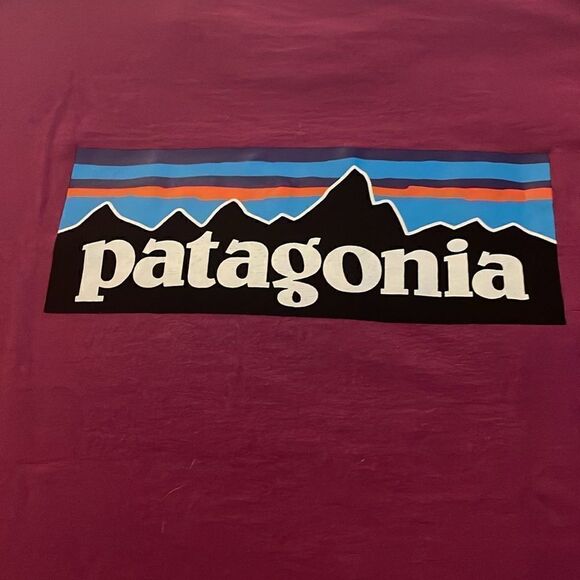 Patagonia Raspberry Pink T-shirt - Picture 4 of 6